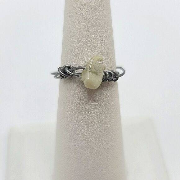 6 Boho Chic Wire Rings - Picture 9 of 11